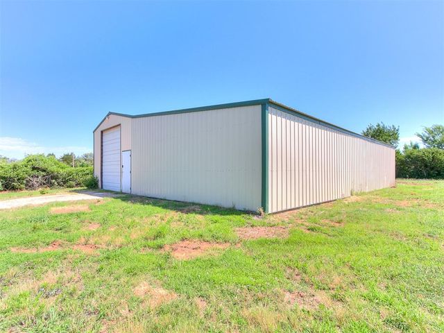 10820 Blue Fox Drive, Edmond, OK 73025