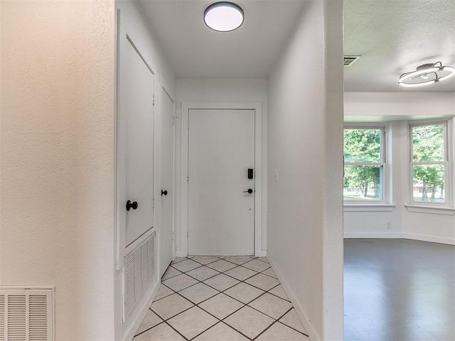 10820 Blue Fox Drive, Edmond, OK 73025