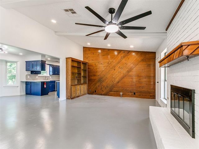10820 Blue Fox Drive, Edmond, OK 73025