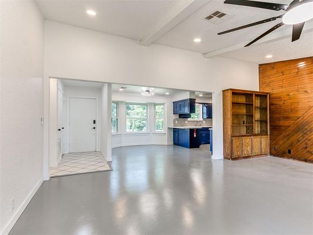 10820 Blue Fox Drive, Edmond, OK 73025