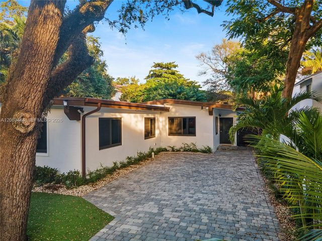 2917 Center St -, Miami, FL 33133