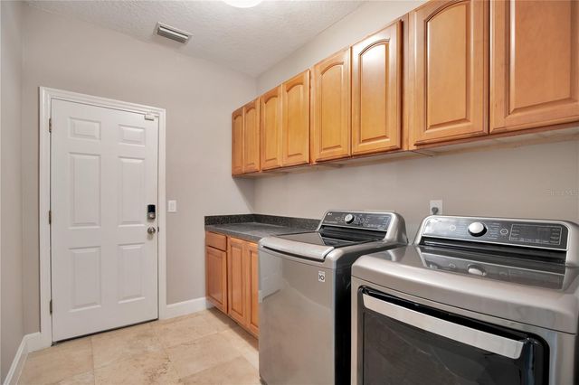 8368 RAMBLING RIVER DRIVE, Sanford, FL 32771