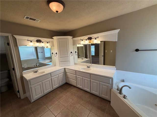 413 COLD SPRING Drive, College Station, TX 77845