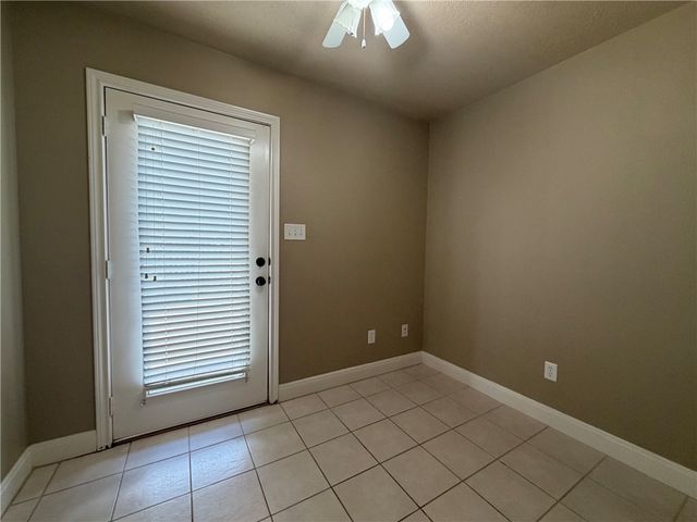 413 COLD SPRING Drive, College Station, TX 77845
