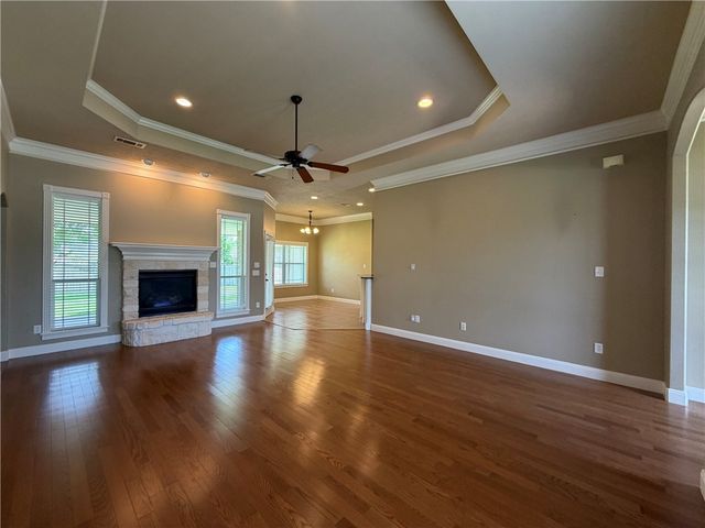 413 COLD SPRING Drive, College Station, TX 77845