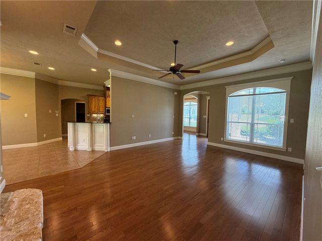 413 COLD SPRING Drive, College Station, TX 77845