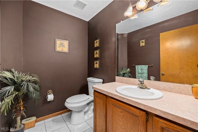 5516 Andover Drive, Parma, OH 44134