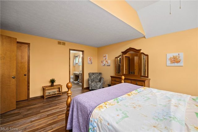5516 Andover Drive, Parma, OH 44134