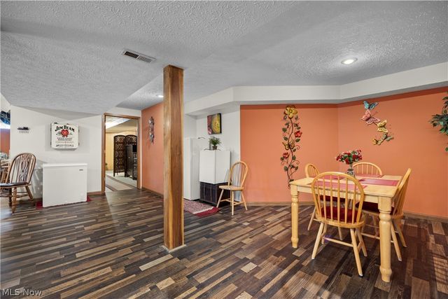 5516 Andover Drive, Parma, OH 44134