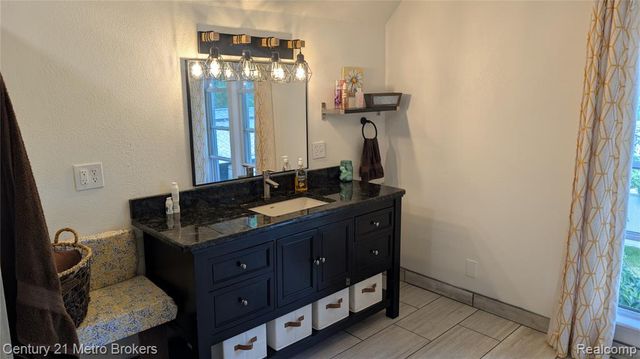 301 Mill Street, Flushing, MI 48433