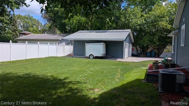 301 Mill Street, Flushing, MI 48433