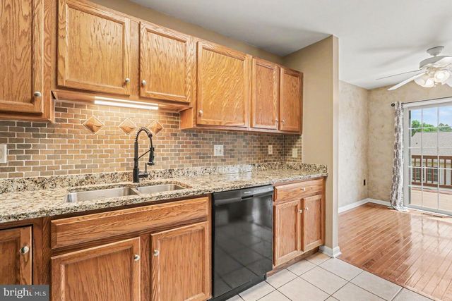 203 SILVER LEAF RDG RDG, Harrisburg, PA 17110