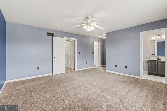 203 SILVER LEAF RDG RDG, Harrisburg, PA 17110