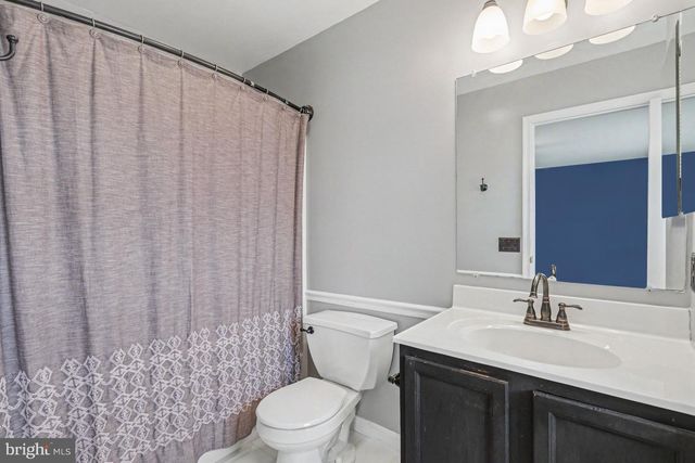 203 SILVER LEAF RDG RDG, Harrisburg, PA 17110