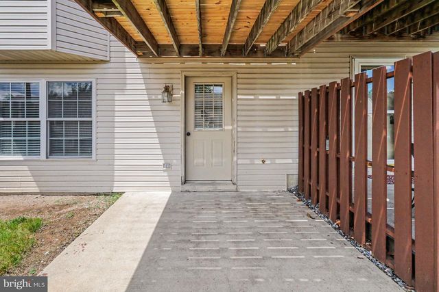 203 SILVER LEAF RDG RDG, Harrisburg, PA 17110