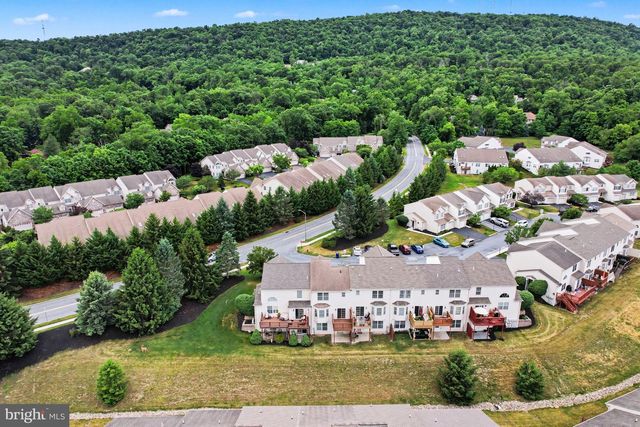 203 SILVER LEAF RDG RDG, Harrisburg, PA 17110