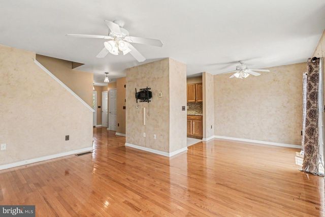 203 SILVER LEAF RDG RDG, Harrisburg, PA 17110
