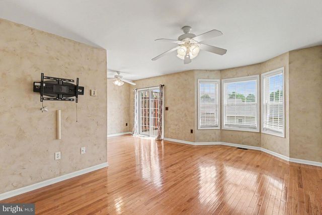 203 SILVER LEAF RDG RDG, Harrisburg, PA 17110