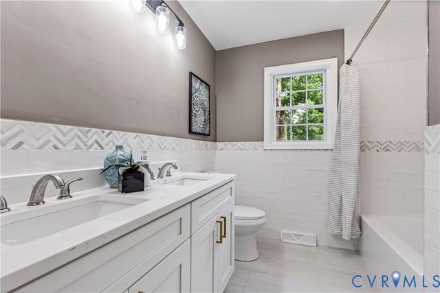 20014 Oakland Ave, Chesterfield, VA 23834