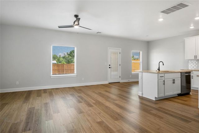 3104 Evyn Boulevard, Yukon, OK 73099