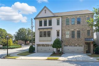 2539 Skyland NE Drive, Brookhaven, GA 30319