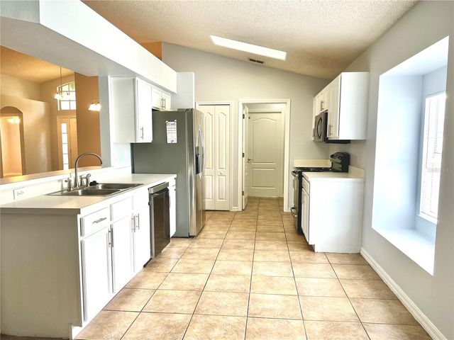 80 PINE FOREST PLACE, Apopka, FL 32712