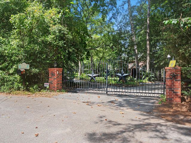 21820 Ann Circle, Magnolia, TX 77355