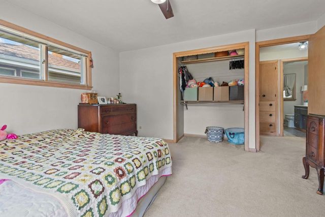 1218 W BREWSTER STREET, Appleton, WI 54914