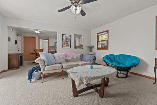 1218 W BREWSTER STREET, Appleton, WI 54914