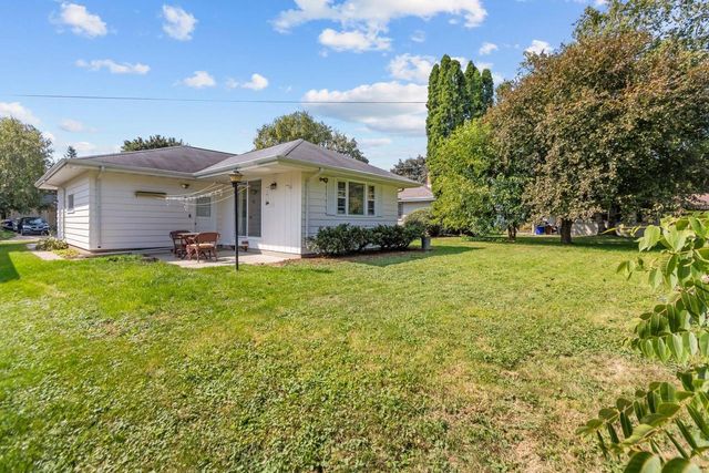 1218 W BREWSTER STREET, Appleton, WI 54914