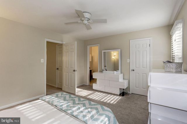 6069 CROWN ROYAL CIR, Alexandria, VA 22310
