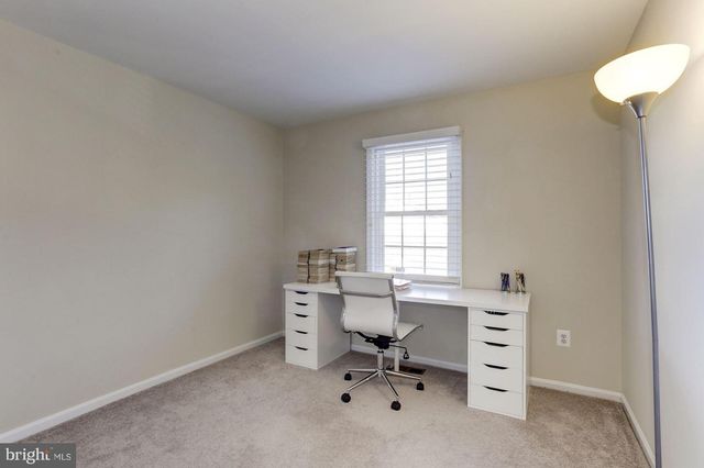 6069 CROWN ROYAL CIR, Alexandria, VA 22310