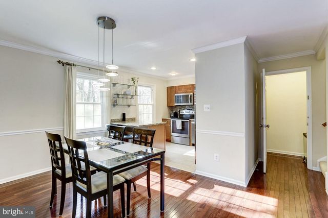 6069 CROWN ROYAL CIR, Alexandria, VA 22310