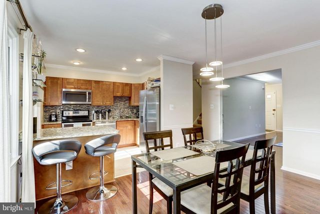 6069 CROWN ROYAL CIR, Alexandria, VA 22310