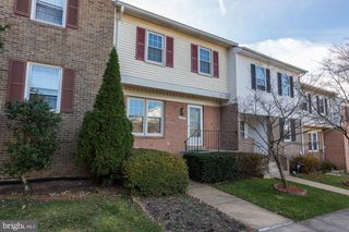 6069 CROWN ROYAL CIR, Alexandria, VA 22310