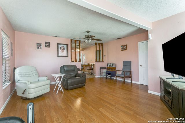 329 Rayburn, San Antonio, TX 78221