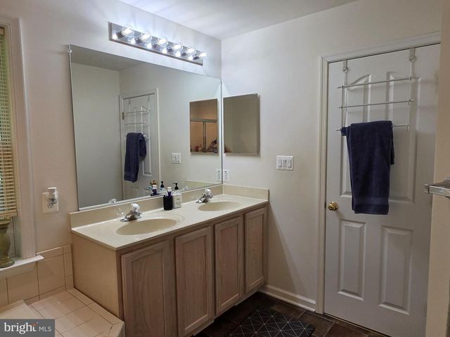 1001 W VIKING CT, Abingdon, MD 21009