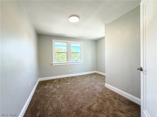 157 Fairlawn Avenue, Elyria, OH 44035