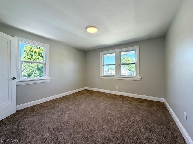157 Fairlawn Avenue, Elyria, OH 44035