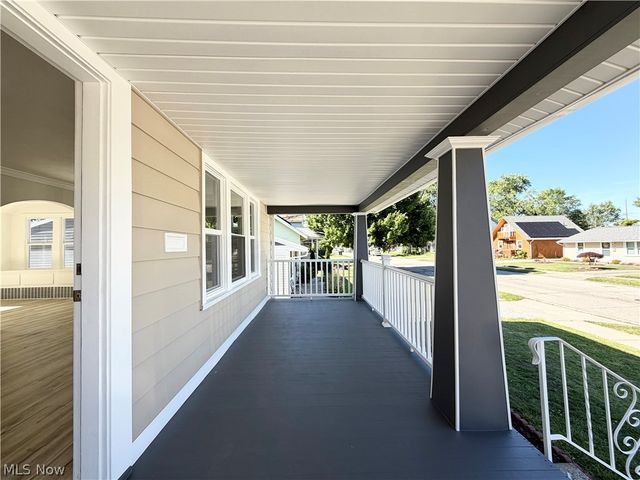157 Fairlawn Avenue, Elyria, OH 44035