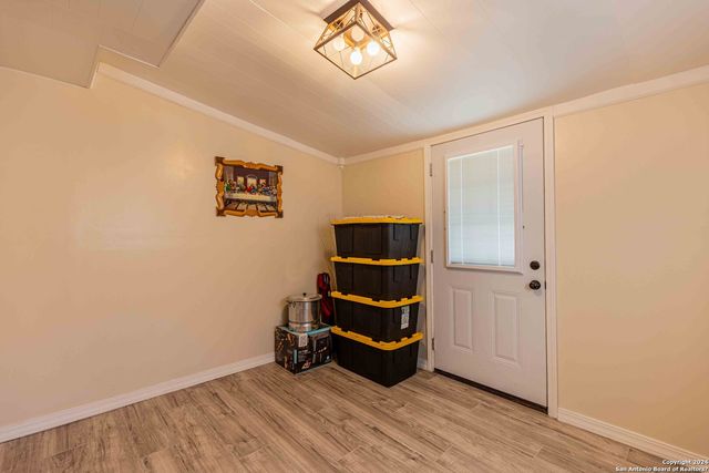 8016 LANDING AVE, San Antonio, TX 78227