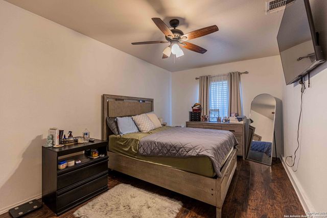 8016 LANDING AVE, San Antonio, TX 78227