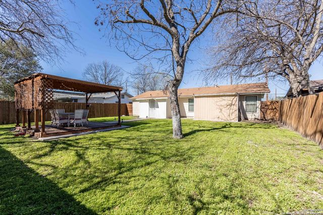 8016 LANDING AVE, San Antonio, TX 78227