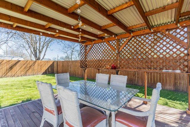 8016 LANDING AVE, San Antonio, TX 78227