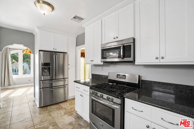 5133 Brynhurst Avenue, View Park, CA 90043