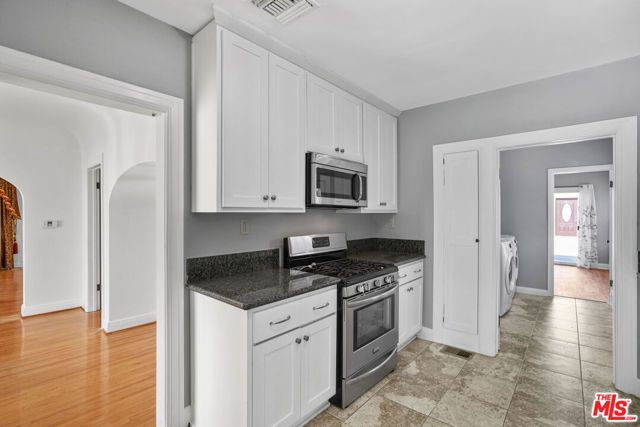 5133 Brynhurst Avenue, View Park, CA 90043