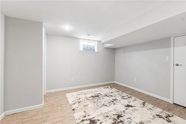 2800 S Cedar Crest Terrace, Independence, MO 64057
