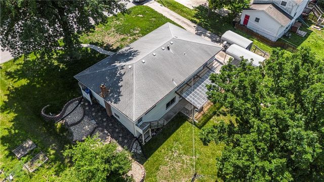 2800 S Cedar Crest Terrace, Independence, MO 64057