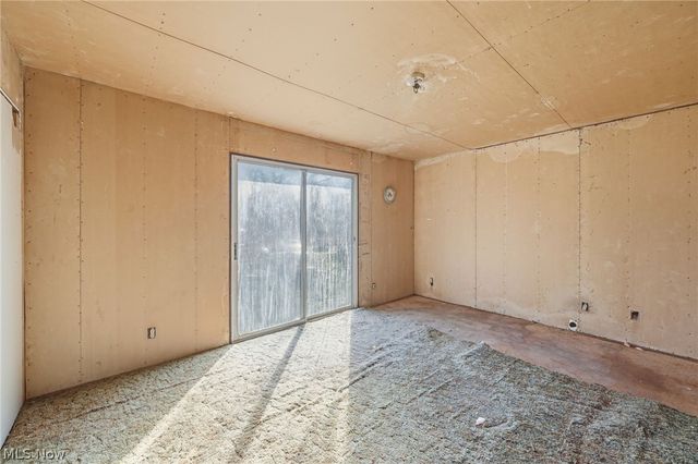 9800 Williams Road, Diamond, OH 44412