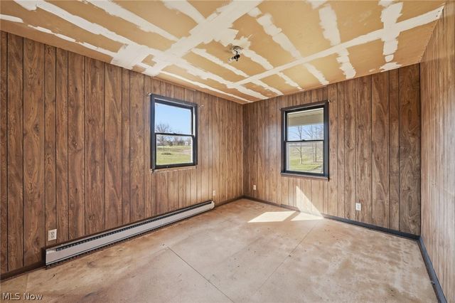 9800 Williams Road, Diamond, OH 44412